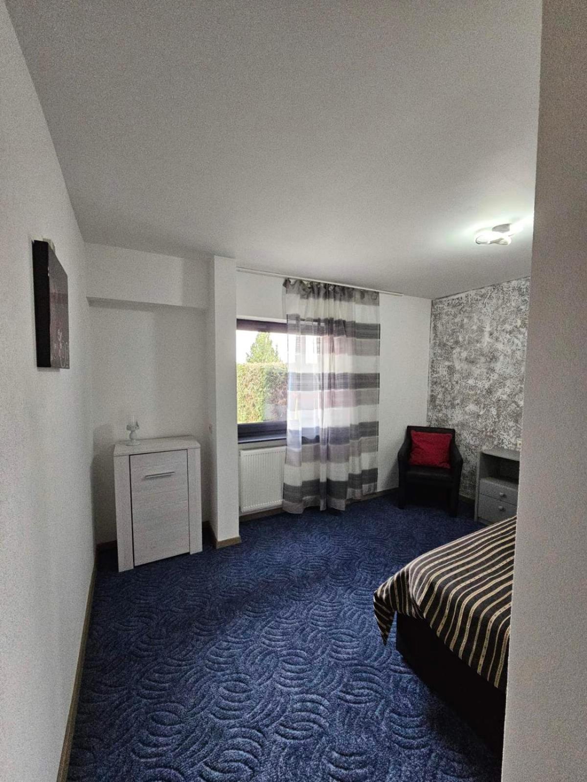 Kompfort Business Apartment Вертгейм Экстерьер фото