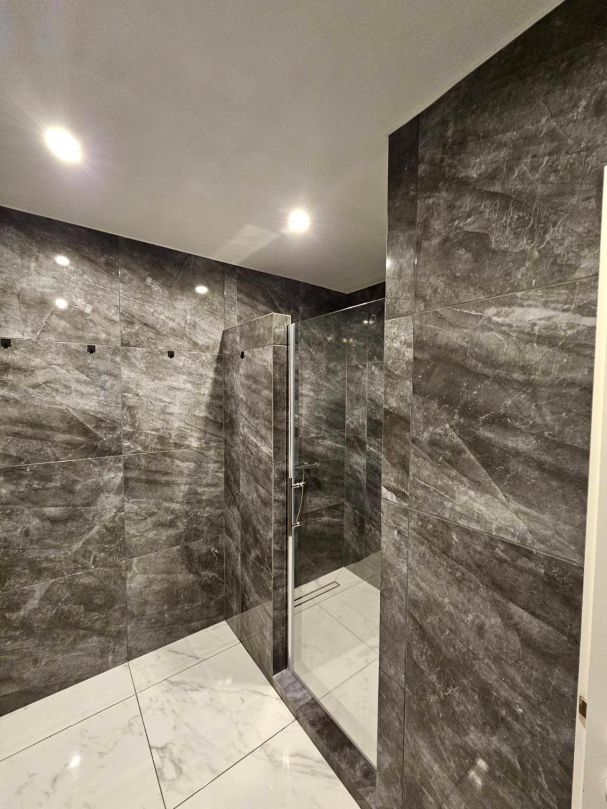 Kompfort Business Apartment Вертгейм Экстерьер фото